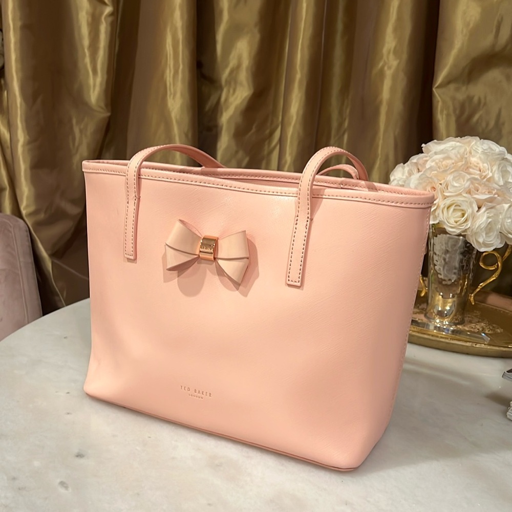 Ted Baker Women's Aveeda Tote Bag - Dusky Pink comes with removable pouch